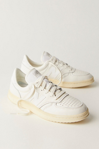 New Balance T500 Sneakers