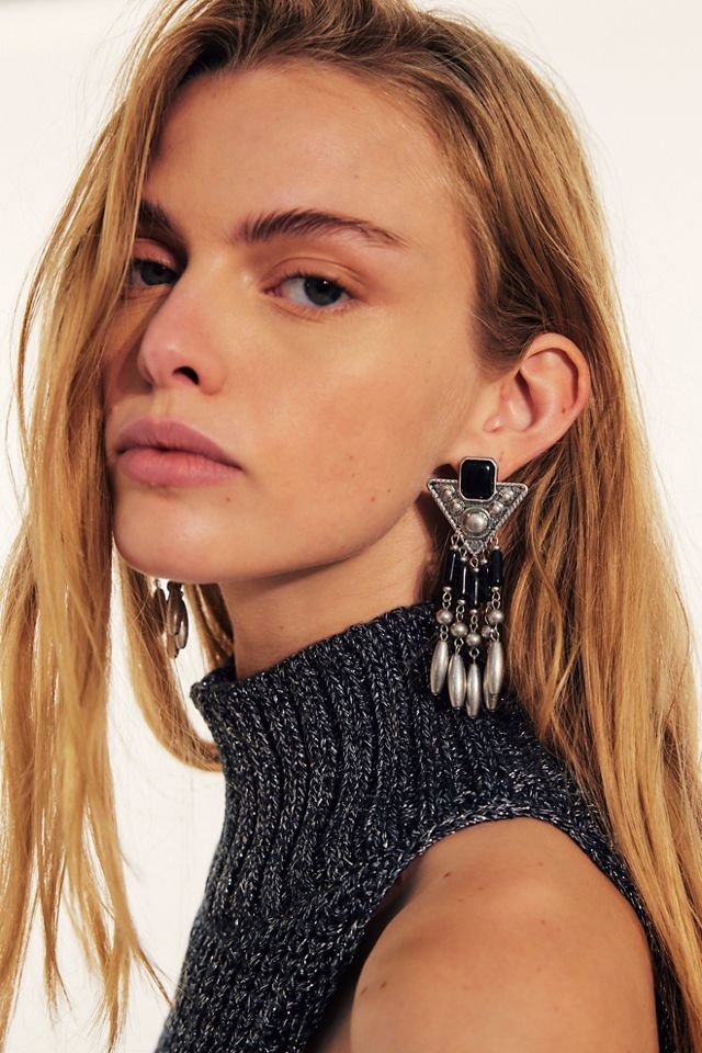 zora-dangle-earrings-free-people