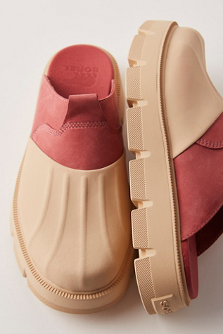 SOREL Rein CB Clogs product page