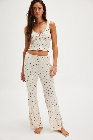 Fresh In Love Lounge Set product page