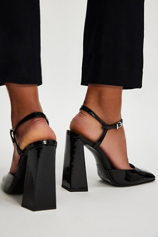 Rylie Block Heels