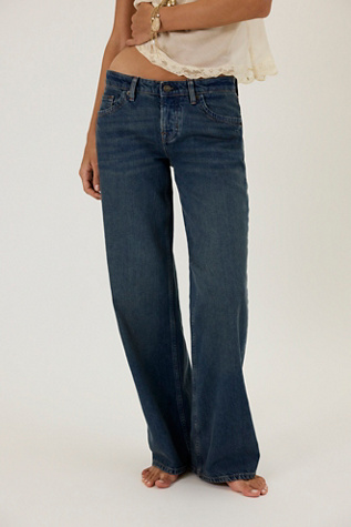 We The Free Tennessee Low-Rise Boyfriend Jeans at Free People in Dark Wash, Size: 29