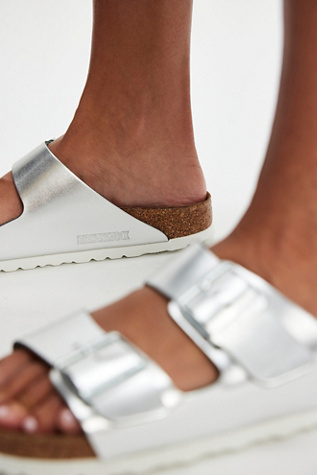 Sandales Birkenstock Arizona à semelle souple métallisée