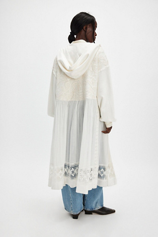 Float On Cardi At Free People In Ivory, Size: Medium