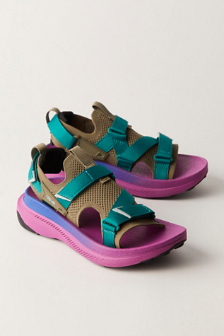 Sandales Teva Aventrail