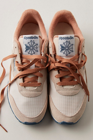 Reebok Classic AZ Sneakers product page