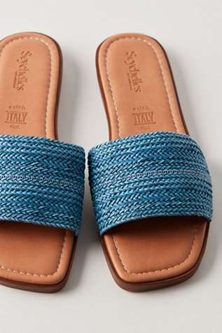 Under The Palms Slide Sandals par Seychelles en Bleu, pour femme taille: US 7.5 chez Free People