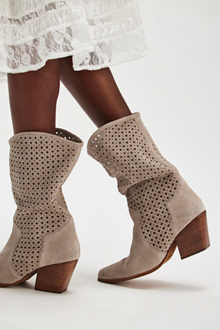 Bolo Slouch Boots