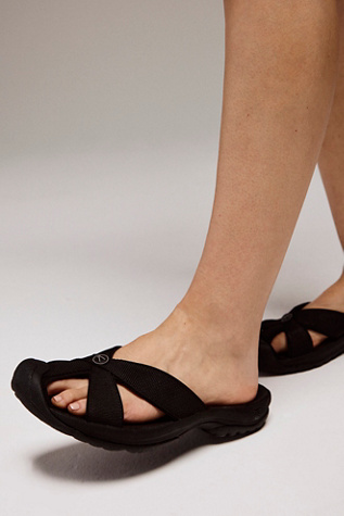 Keen Tageta Hybrid Sandals