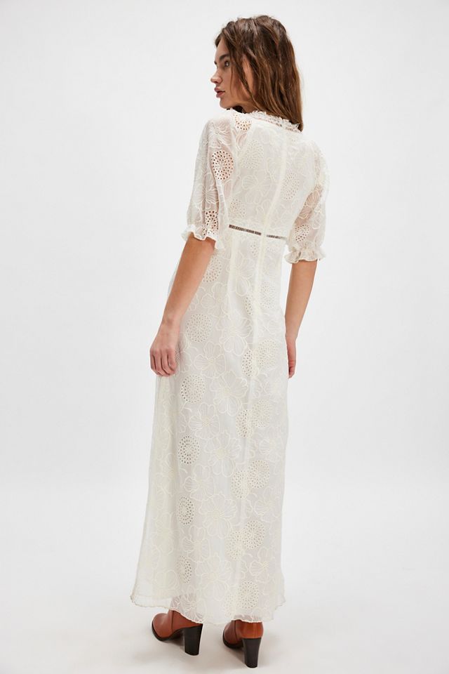 【関税込み】Anna Sui オフホワイト Poppy 刺繍 マキシドレス Anna Sui Poppy Embroidered Chiffon Maxi Dress | Free People