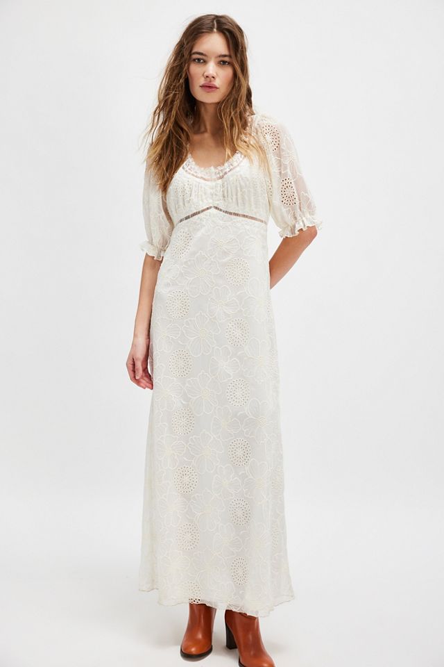 【関税込み】Anna Sui オフホワイト Poppy 刺繍 マキシドレス Off-White Poppy Embroidered Maxi Dress by Anna Sui on Sale