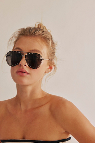 New Kid In Town Aviator Sunglasses At Free People In Silver Metal/Mirror Lens