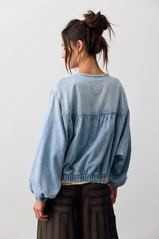 Женская куртка We The Free Layla Denim, цвет: Sunbeam — фото 3