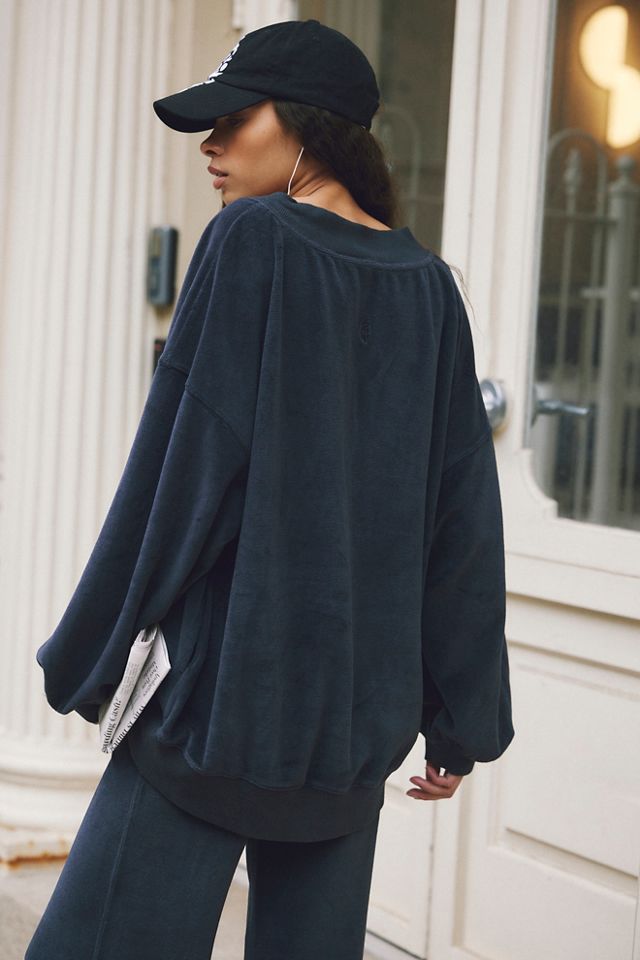 Volley V-Neck Pullover #1