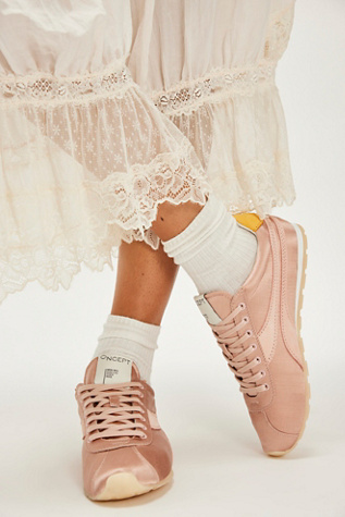 Oncept Essex Sneakers
