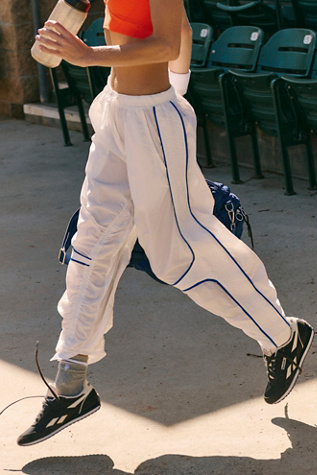 Pantalon Track Star par FP Movement en Combo Blanc, pour femme chez Free People