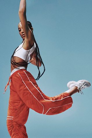 Pantalon Track Star par FP Movement en Combo Flamme, pour femme chez Free People