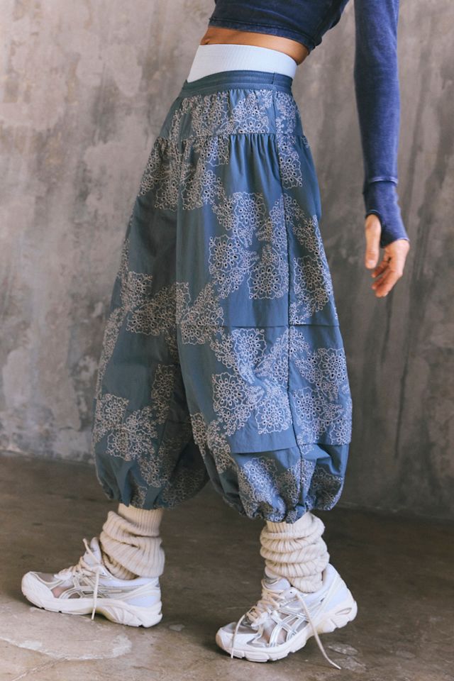 Pantalon en broderie anglaise Gonna Love Me #4