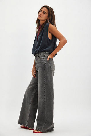 Rolla's Studio Flare Jeans