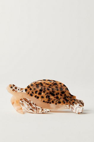 Wild Animal Claw Clip product page