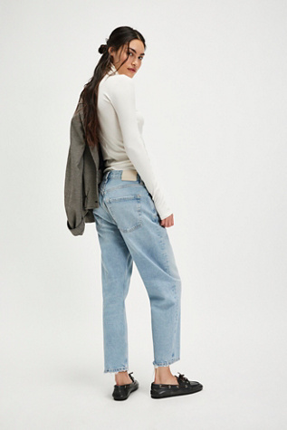 Citizens of Humanity Winslow Cropped Boyfriend Jeans - thumbnail 10