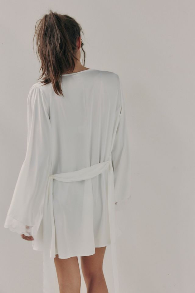 Sidney Robe #1