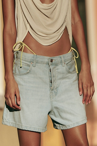 We The Free Tippi Denim Shorts at Free People in Light Wash, Size: 29