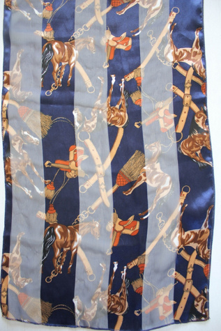 Женский шарф Moons + Junes Vintage Western Horse Sheer Silk Scarf Selected, цвет: Разноцветный — фото 2