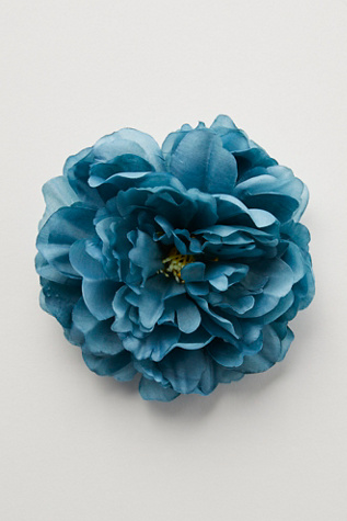 Maribella Floral Clip At Free People In Teal