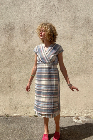Женское платье The Curatorial Dept. Vintage 70s Rare Issey Miyake Striped Dress Selected, цвет: Синий — фото 1