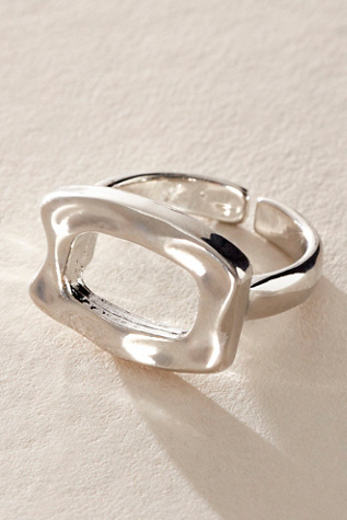 Bague carrée