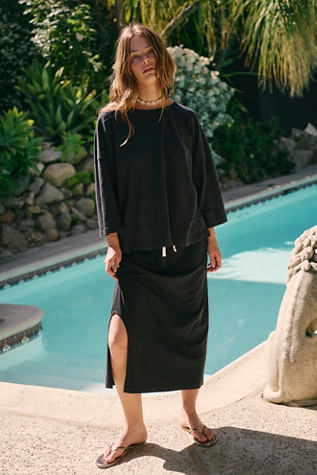 Wes Skirt Set product page