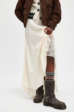 Dr. Martens 1B99 Front-Zip Boots