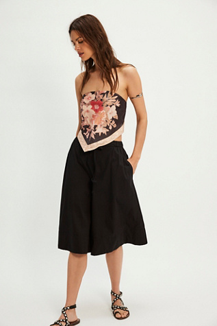 Menorca Slouchy Capris product page