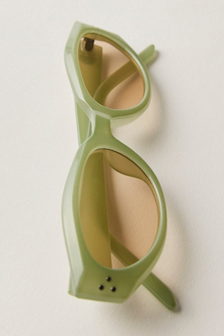 Carrie Cat Eye Sunglasses