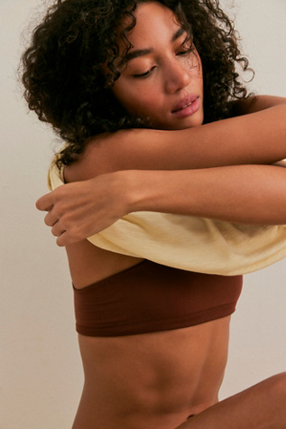 Kelly Seamless Bralette