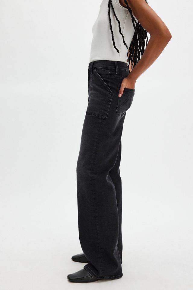 デニム・ジーパン MOTHER The Maven Sneak Jeans MOTHER The Maven Sneak Jeans | Free People