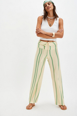 Pantalon fluide rayé LAGAAM Tashi en Vert/Jaune, pour femme taille: 38 chez Free People