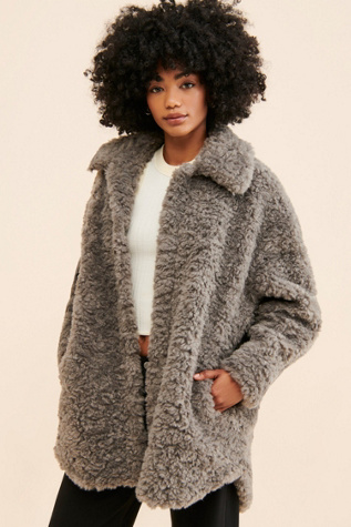Jakke Amy Fuzzy Shirt Jacket product page