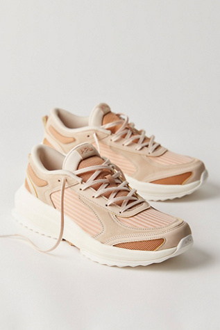 APL Jogger Sneakers