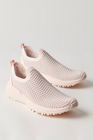 APL Techloom Traveler Sneakers