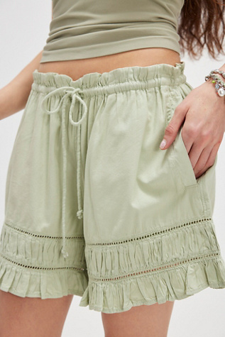 Cambridge Pull-On Shorts