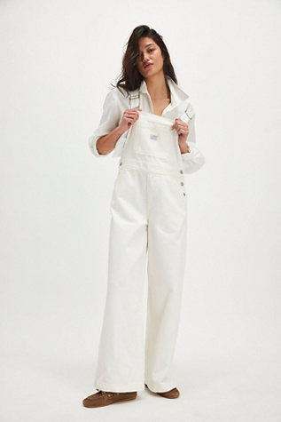 Levi's XL Overalls product page