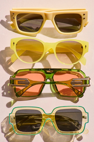 Lunettes de soleil aviateur oversize Corfu par Free People en Citron Vert Avec Verre Pêche, pour femme