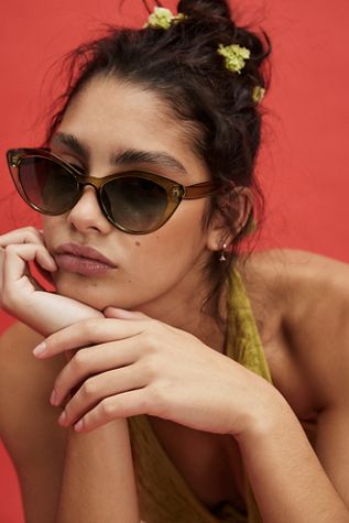Raie Lucky Hand Sunglasses Free People Free People | Accessories | Raie Lucky Hand Sunglasses Free  main image 3