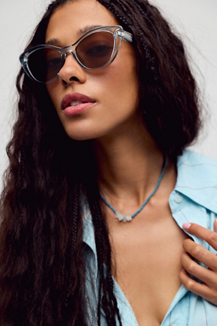 Женские солнцезащитные очки Free People Laurel Cat-Eye Sunglasses, цвет: Синий — фото 4