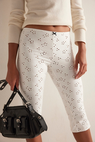 Full Bloom Capris