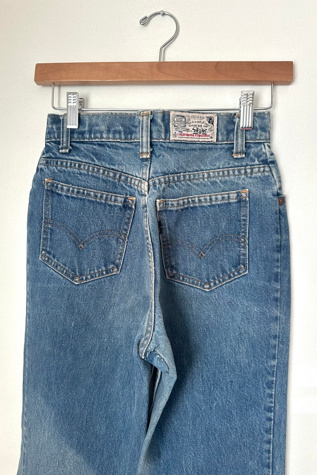 Женские джинсы Grievous Angel Vintage 1970s Black Label Straight Levis Selected, цвет: Средний синий джинсовый — фото 3