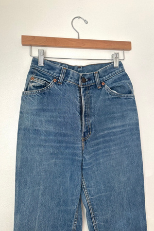 Женские джинсы Grievous Angel Vintage 1970s Orange Tab Straight Levis Selected, цвет: Средний синий джинсовый — фото 2