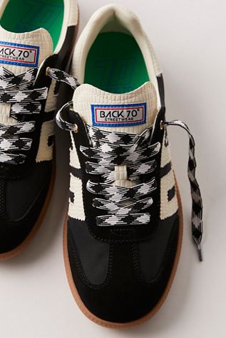 Back 70 Ghost Sneakers
